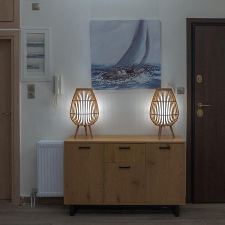 Max Blue Apartment, A Stay Like No Other Piræus Eksteriør billede