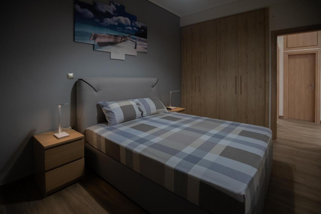 Max Blue Apartment, A Stay Like No Other Piræus Eksteriør billede