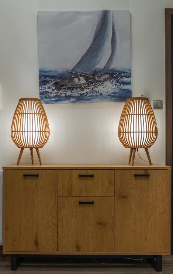 Max Blue Apartment, A Stay Like No Other Piræus Eksteriør billede
